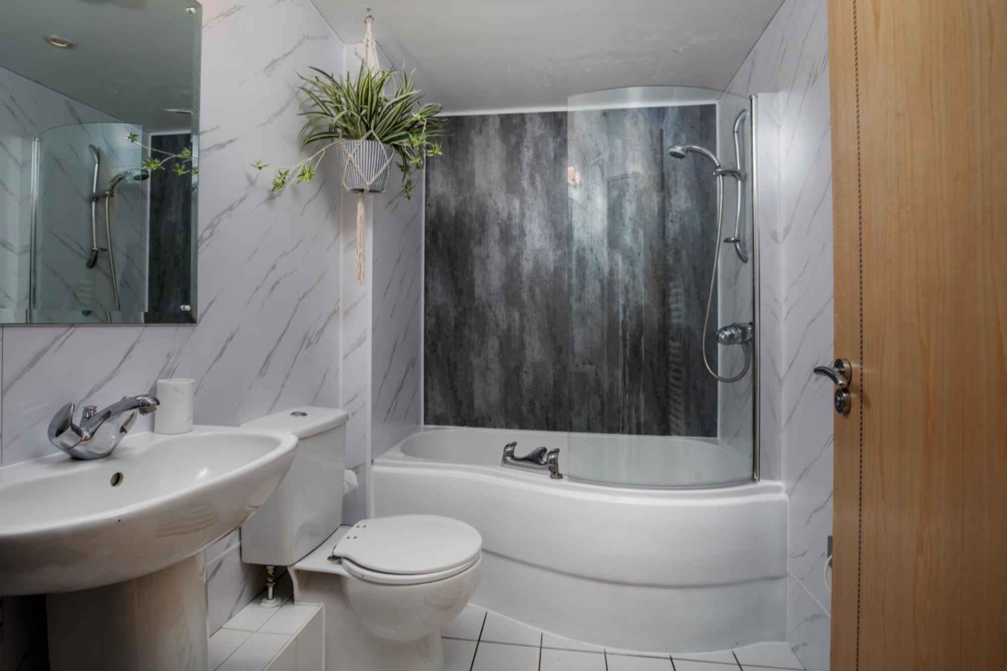 Large Central Penthouse In Leeds Leeds  Exterior photo
