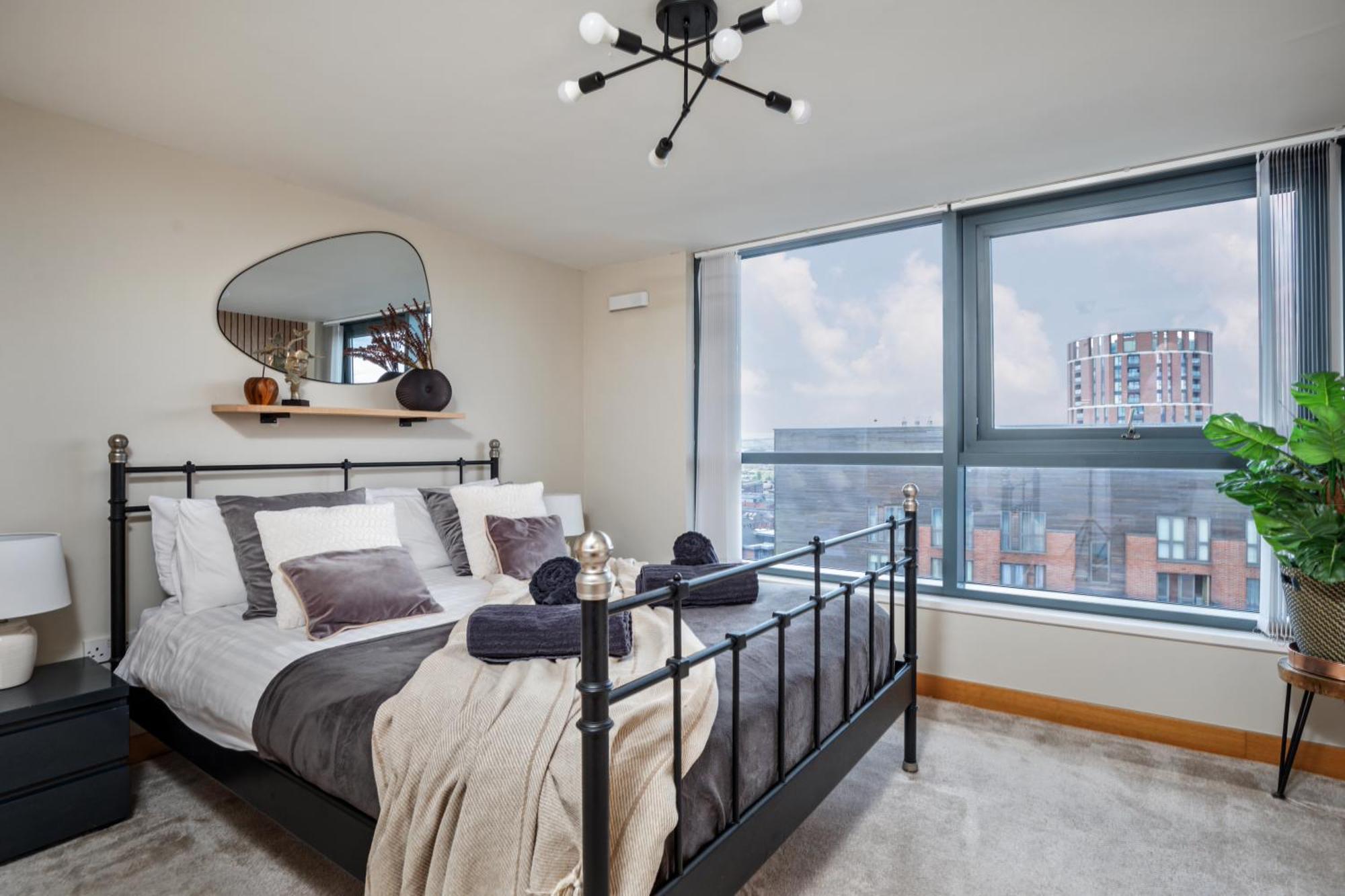Large Central Penthouse In Leeds Leeds  Exterior photo